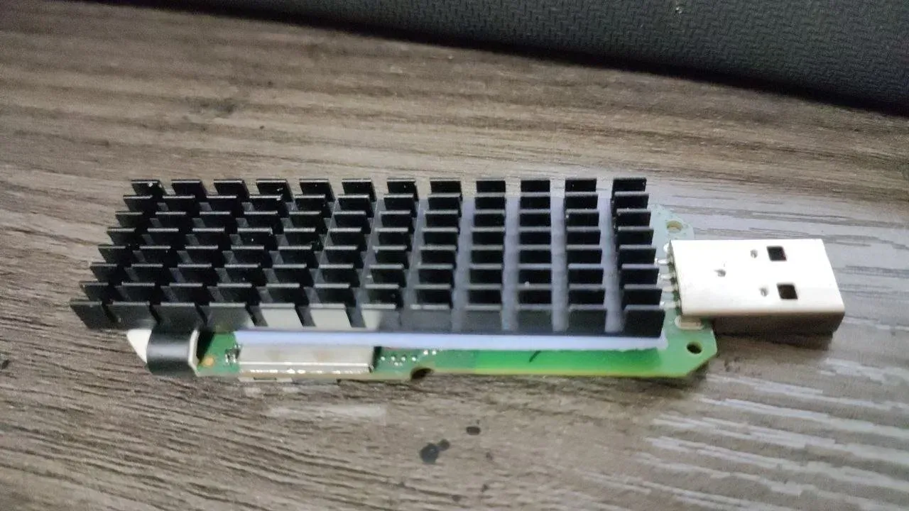 散热片正面